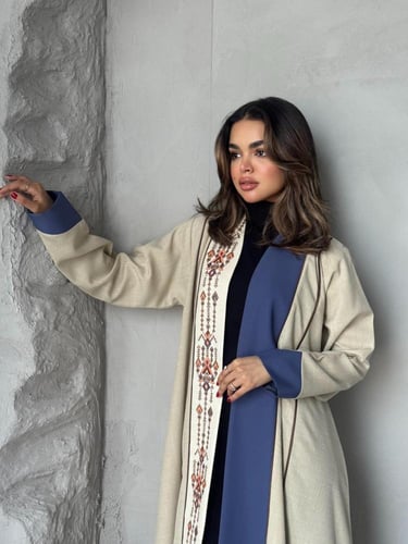 عباية ( فجر ) كريب لينن مع تدخيلات تطريز