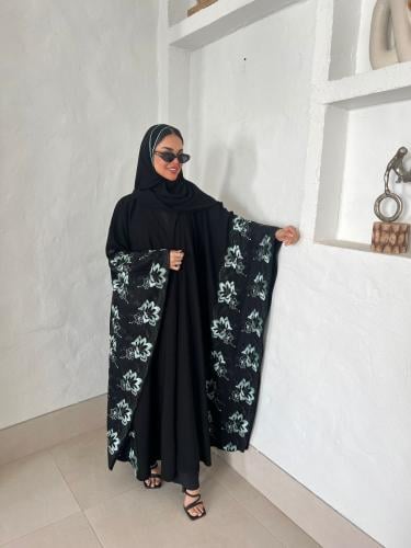 عباية ( ريانه ) بشت مع تل مطرز