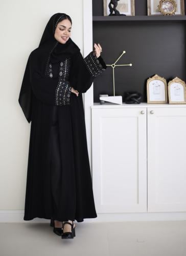 عباية ( سحر اسود ) دبل كلوش مع تدخيلات شك