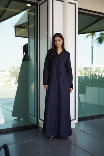 Blazer5 بليزر كحلي بتطريز يدوي