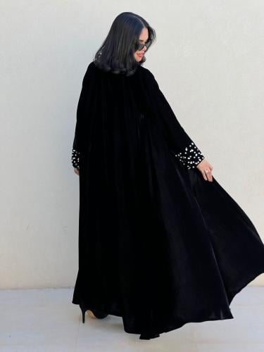 عباية ( مريم ) دبل كلوش مخمل مع شك