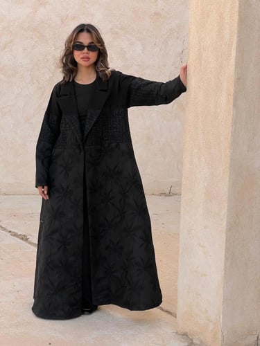 عباية Chanel جاكار هندي وتويد