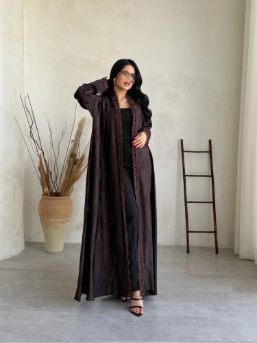 عباية ( ميلاء ) حرير تركي مع كلفة كروشيه