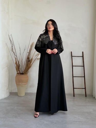 بليزر ( تيجان ) بليزر كريب واقف مع تطريز وشك