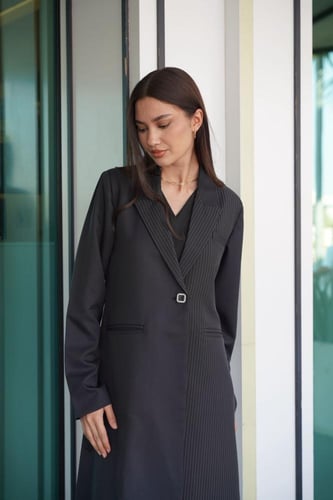 Blazer2 كريب اسود ساده ومخطط