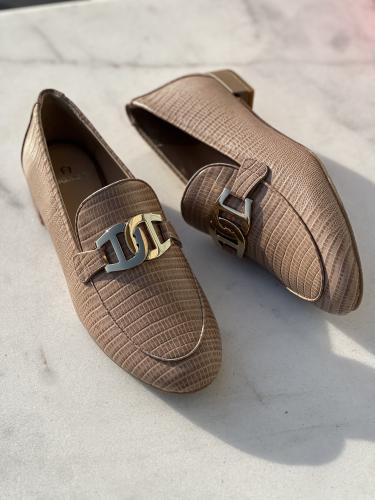 اقنر 38| AIGNER FIONA