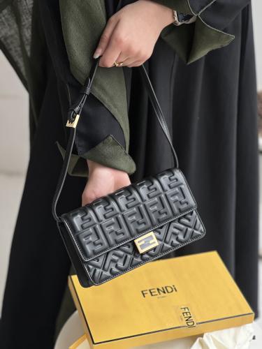 فندي | Wallet On Chain Baguette