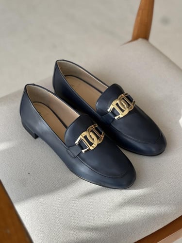 اقنر 37-39 | AIGNER FIONA