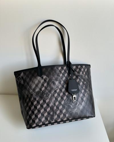 لوب نوير | XS SHOPPER Cheval Black