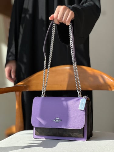 كوتش | Klare Crossbody In Signature Canva