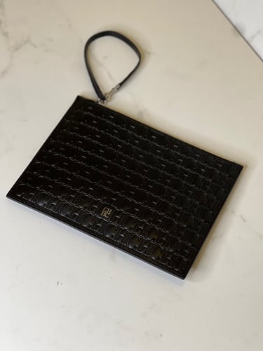 كارولينا هيريرا | SHOPPING | CONTINENTAL POUCH