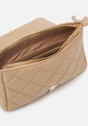 ماريو فالنتينو | ADA valentino by mario