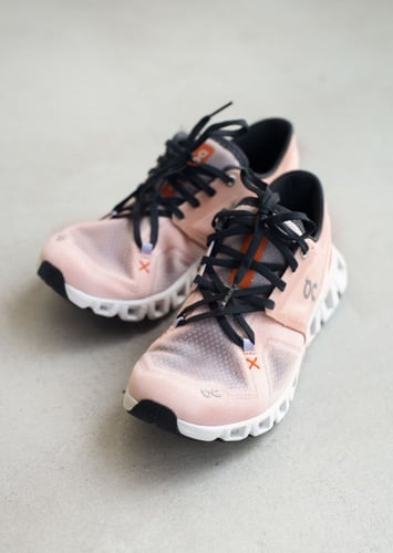 أون رننق نسائي 36-36.5 | Cloud X 3 Shift Rose/Sand