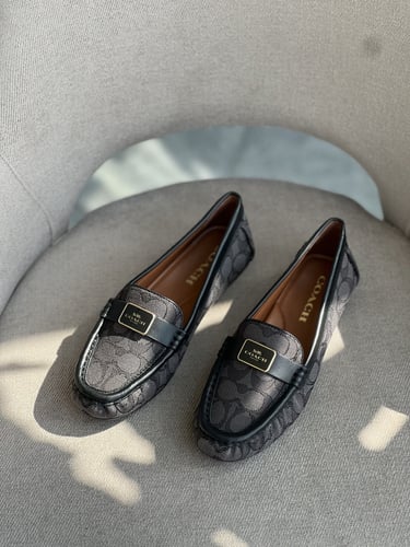 كوتش 39 | 38.5 | Mona Driver In Signature Jacquard