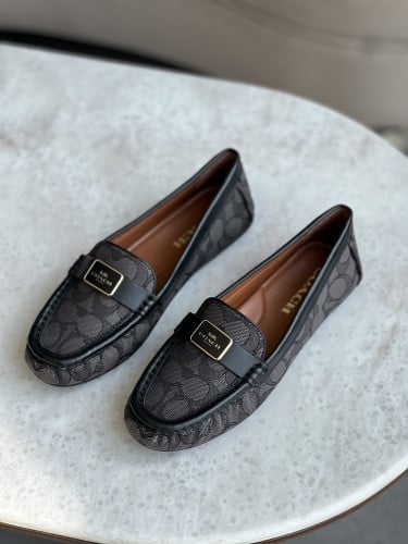 كوتش 39 | 38.5 | Mona Driver In Signature Jacquard