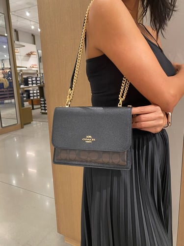 كوتش | Klare Crossbody In Signature Canvas