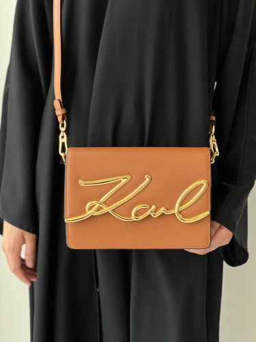 كارل لاغرفيلد | KARL LAGERFELD SIGNATURE