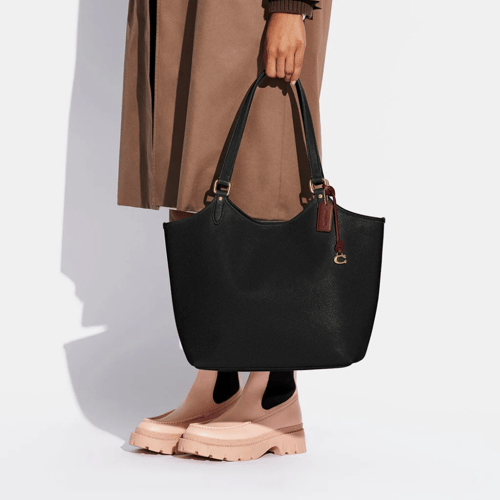 كوتش | Day Tote Bag