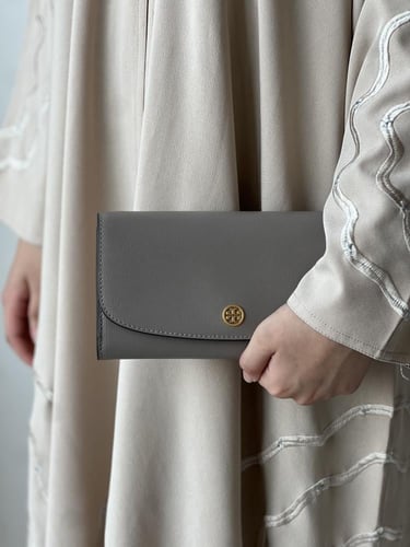 ROBINSON PEBBLED CHAIN WALLET