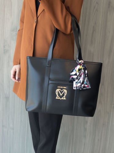 لوف موسكينو | Love Moschino