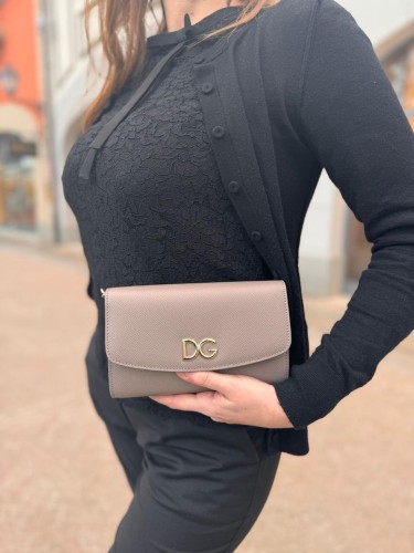 دولتشي اند قابانا | mini bag corss body