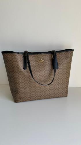كوتش | City Tote Bag In Micro Signature Canvas