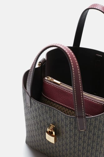 كارولينا هيريرا | MATRYOSHKA LOCKED XS