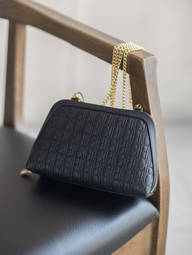 كارولينا هيريرا |MATRYOSHKA | CROSS BODY WALLET