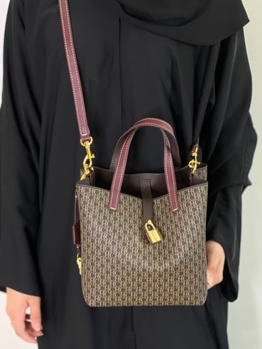 كارولينا هيريرا | MATRYOSHKA LOCKED XS