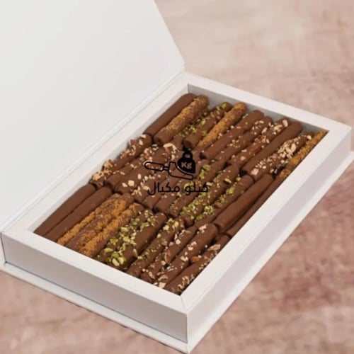 بسكويت ويفر رول مخطط طويل فروالة