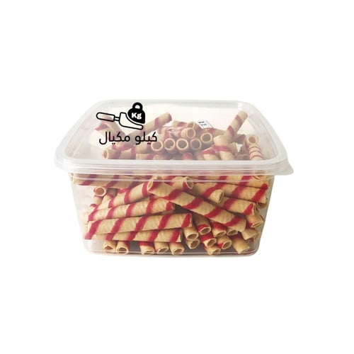 بسكويت ويفر رول مخطط طويل فروالة