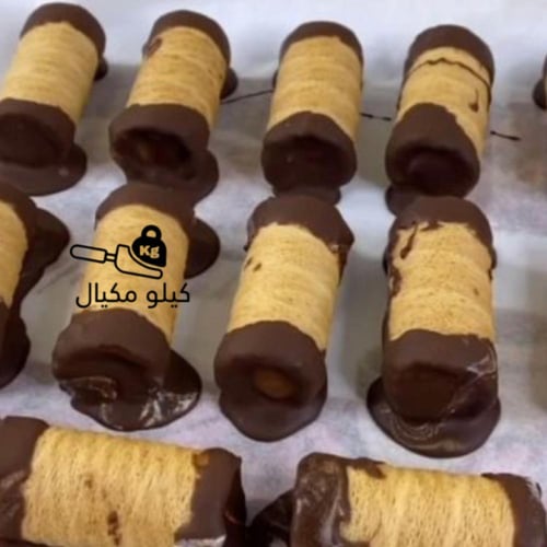 بسكويت ويفر رول سادة عريض
