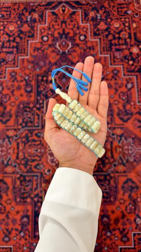 بيج مموج كبير خيط سماوي - كركوش