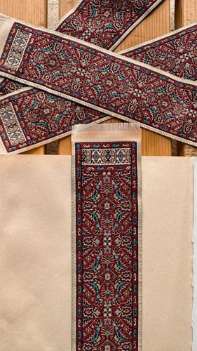 فاصل سجادة بتطريز فارسي