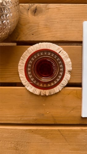 كوستر سجاد احمر دائري