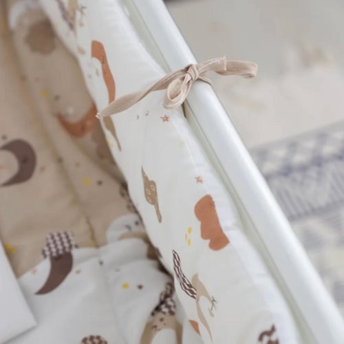 مفرش سرير بالحواجز ٤ قطع