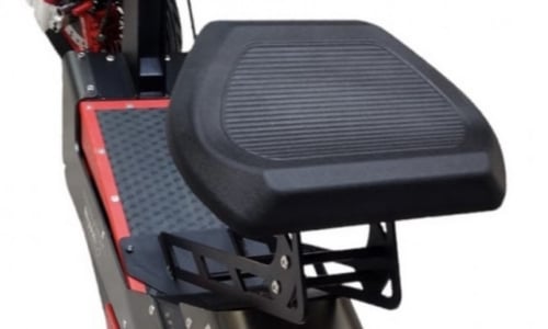 سكوتر العملاق الكهربائي 2024