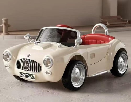 مرسيدس كلاسيك مع باقة (اللوحة والرخصة) مجاناً"