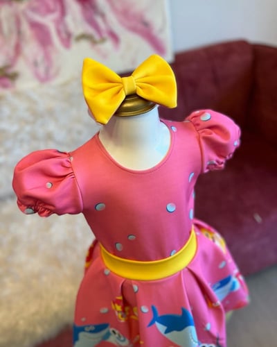 فستان بيبي شارك الوردي Baby shark pink dress
