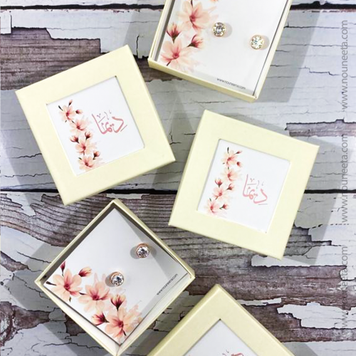 بوكس اكسسوار حلق ذهبي ثيم اوركيد