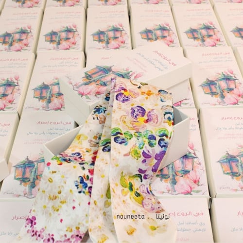 سكارف نسائي بثيم زهور + بوكس