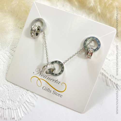 طقم قلادة مع حلق أحرف رومانية