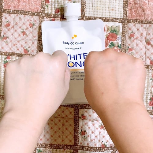 كريم تبييض الجسم برائحة القريب فروت المنعش WHITE C...