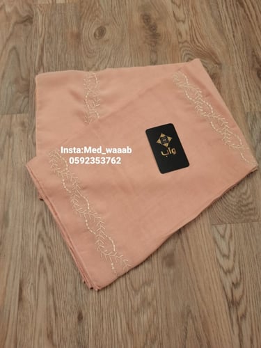 طرحة حجاب مطرزة