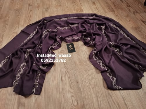 طرحة حجاب مطرزة