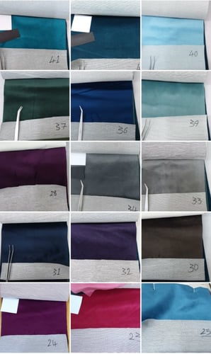 مصحف حجم وسط مع التطريز حسب الطلب واللون