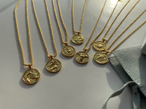 سلسال برج الجدي مطلي بالذهب