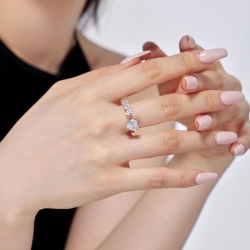 خاتم قلوب من الفضة الخالصة مع زركون أبيض