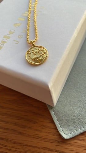 سلسال برج الحمل مطلي بالذهب