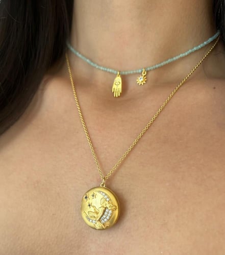 سلسال لوكت أنا والقمر مطلي بذهب عيار 18